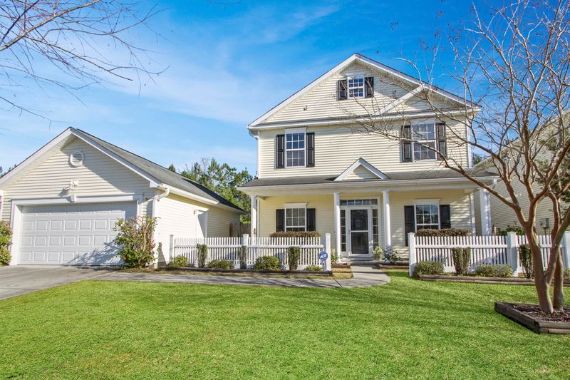 407 Seneca River Dr, Summerville, SC 29485