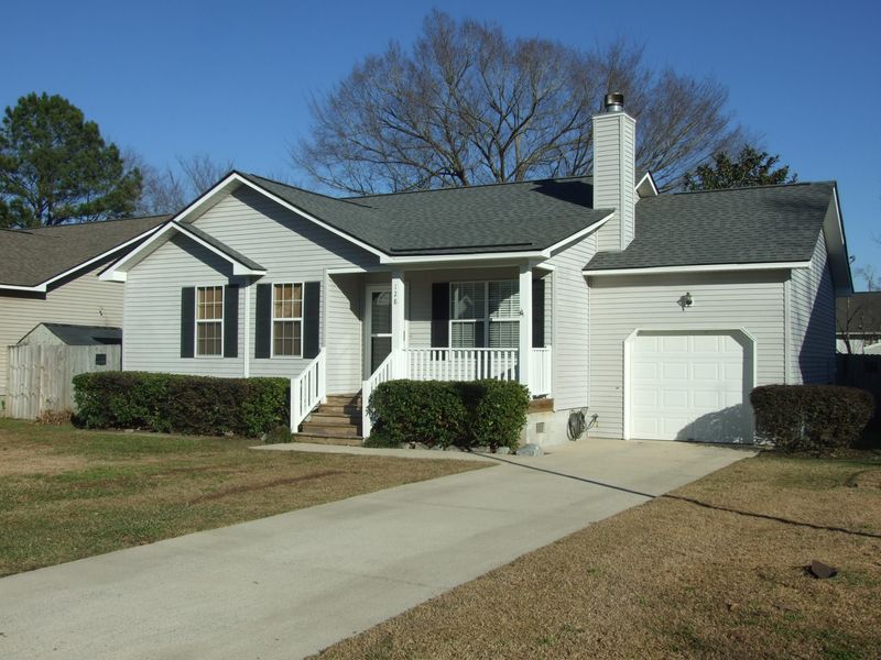 128 Pecan Grove Ave, Goose Creek, SC 29445