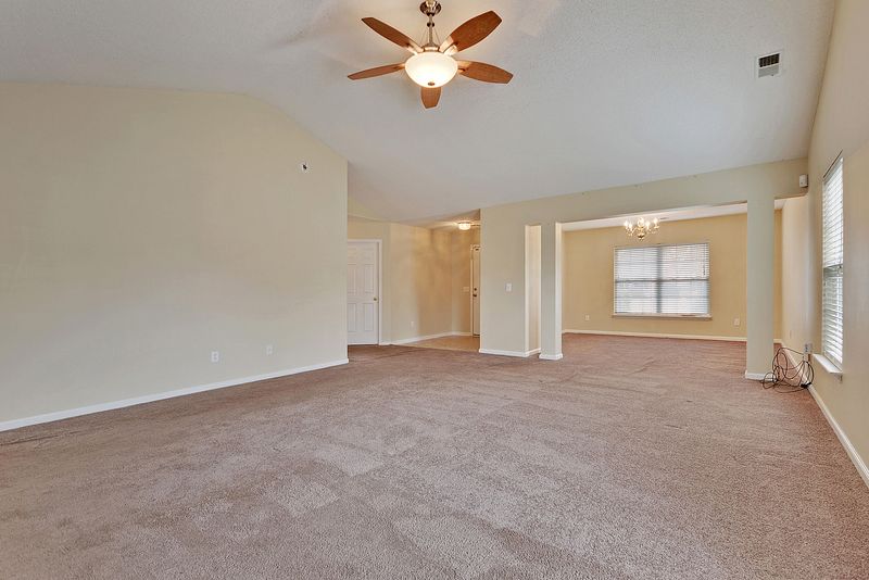 416 Dovetail Cir, Summerville, SC 29483