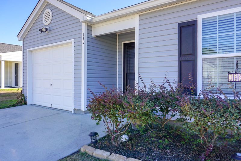 149 Tyger St, Summerville, SC 29485
