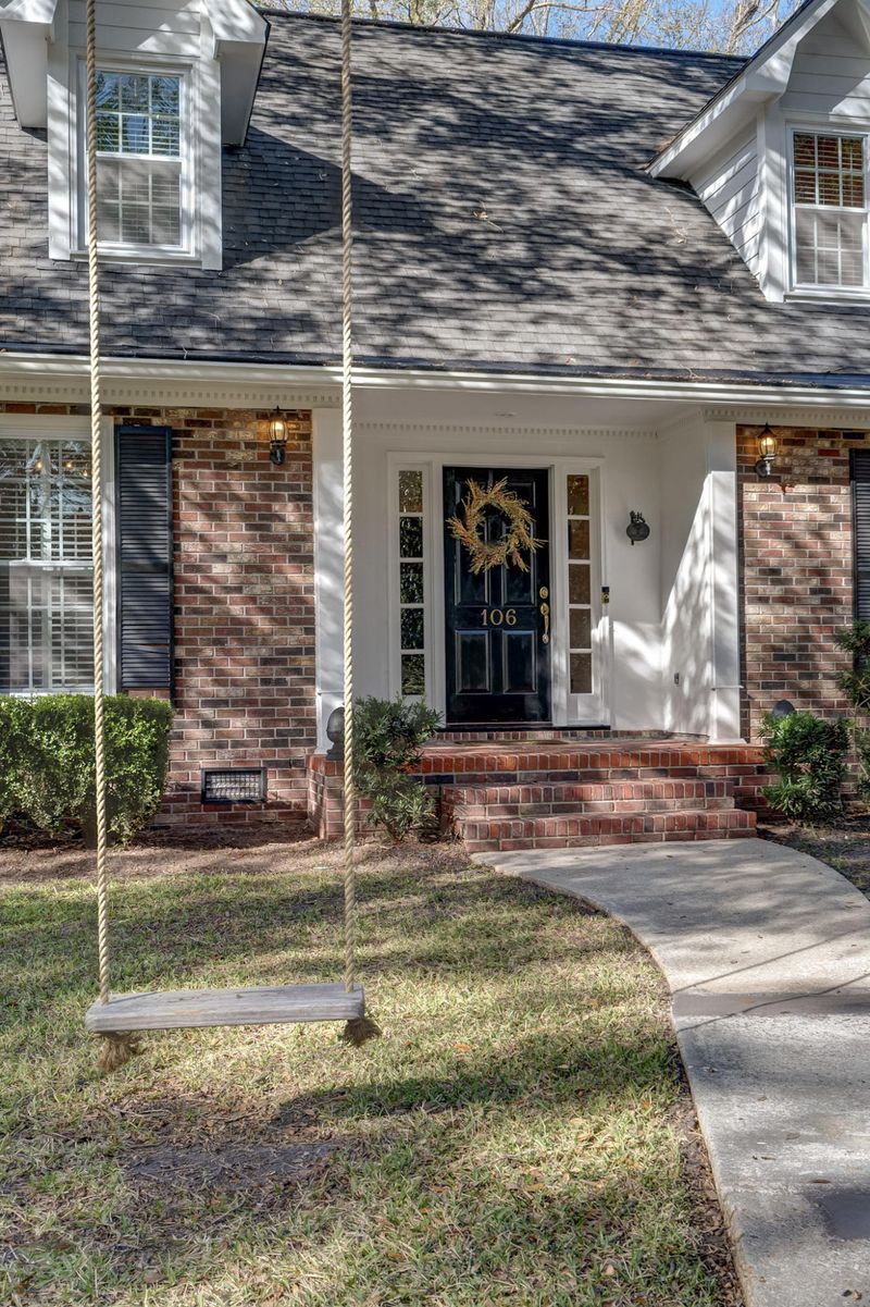106 Nantucket Dr, Summerville, SC 29485