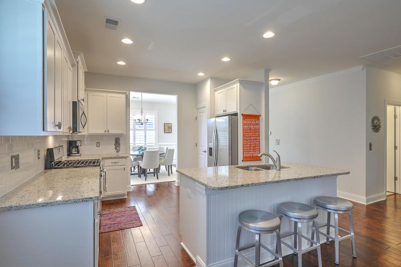 5316 Birdie Ln, Hollywood, SC 29449