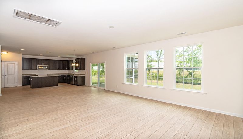 149 Sugeree Dr, Moncks Corner, SC 29461