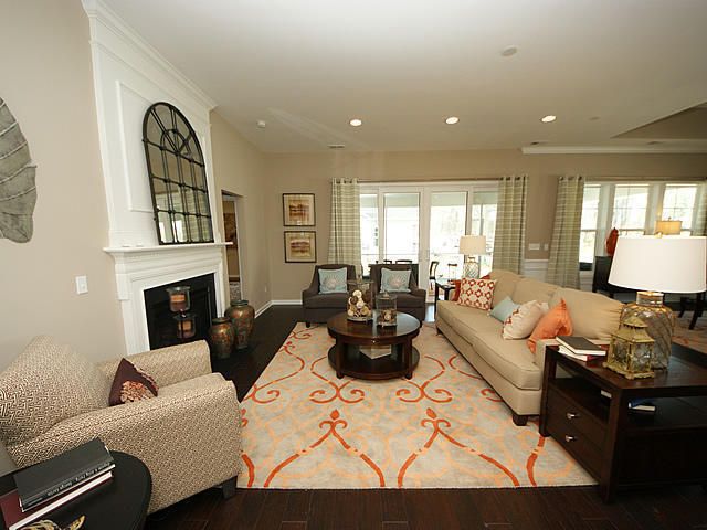 310 Long Pier St, Summerville, SC 29486