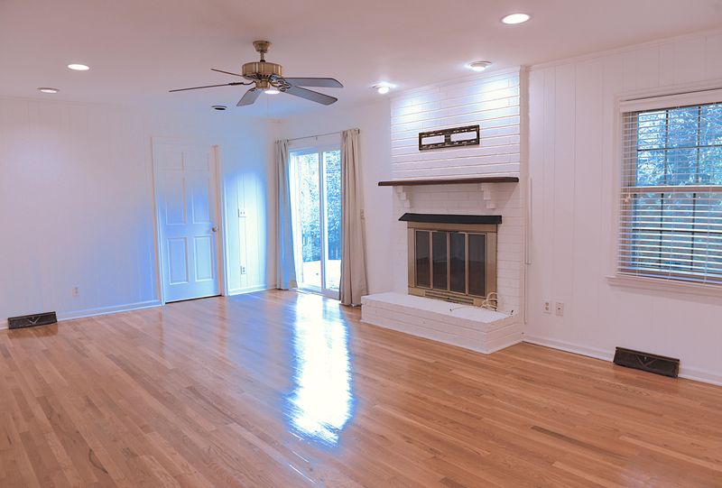 1174 Main Canal Dr, Mount Pleasant, SC 29464