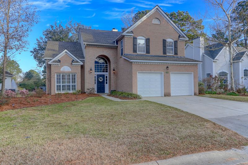 556 Tea House Ln, Mount Pleasant, SC 29464