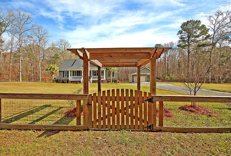 355 Cypress Hill Ln, Ridgeville, SC 29472