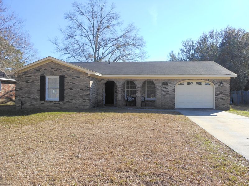 123 Kennington Dr, Goose Creek, SC 29445