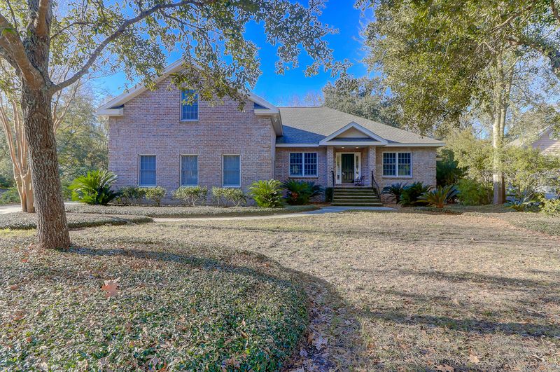 623 Leisure Ln, Mount Pleasant, SC 29464