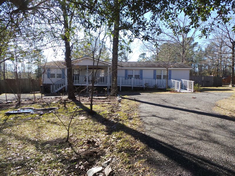 584 Mccrystal Cir, Moncks Corner, SC 29461