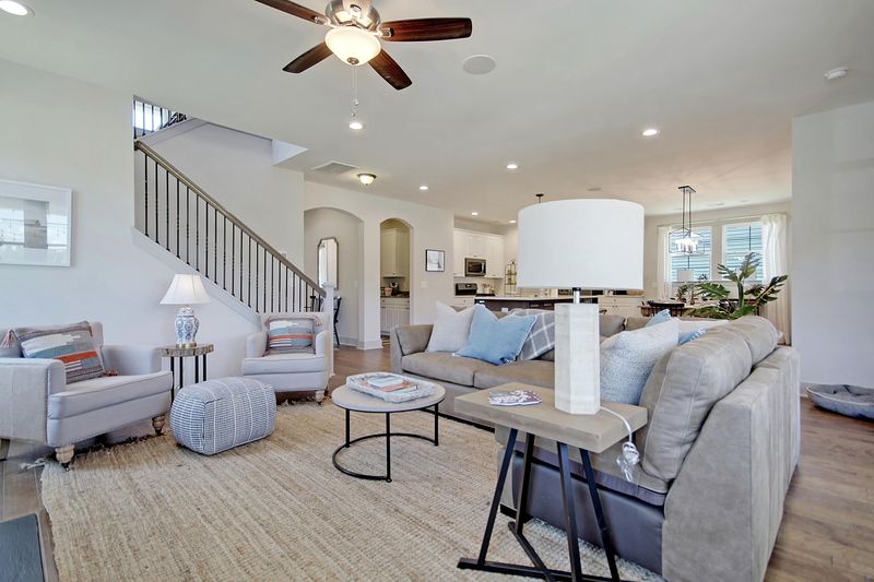 209 Whirlaway Dr, Moncks Corner, SC 29461