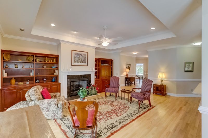 1242 Waterfront Dr, Mount Pleasant, SC 29464