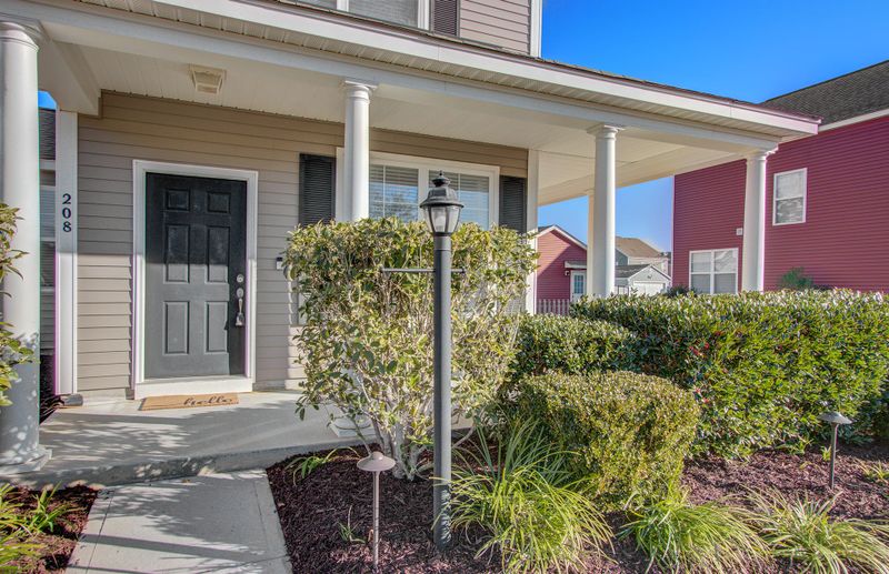 208 Killarney Trl, Moncks Corner, SC 29461
