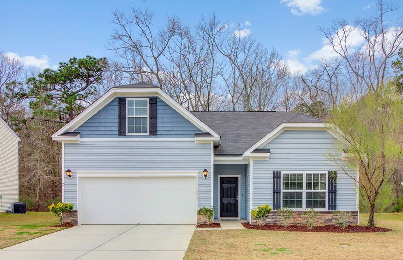 121 Vango Dr, Goose Creek, SC 29445