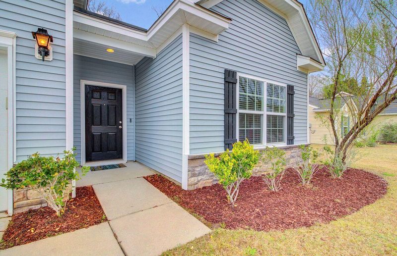 121 Vango Dr, Goose Creek, SC 29445