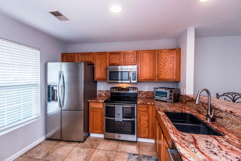 1002 Summerhaven Pl #B, Charleston, SC 29492