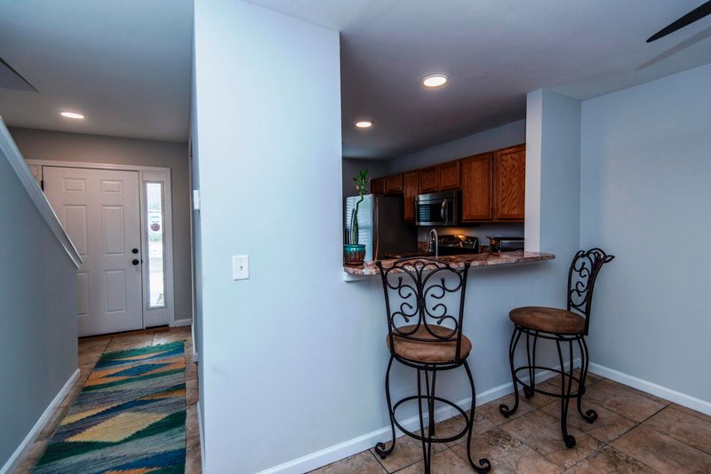 1002 Summerhaven Pl #B, Charleston, SC 29492