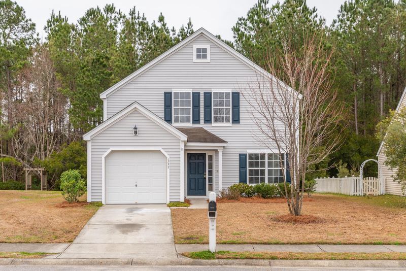 1332 Palm Cove Dr, Charleston, SC 29492