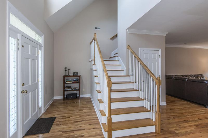1084 Barnyard Rd, Bonneau, SC 29431