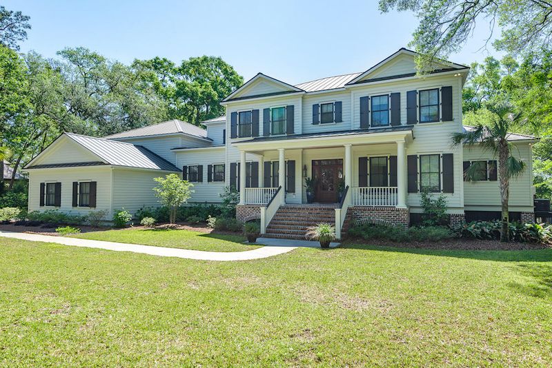 660 Ellis Oak Dr, Charleston, SC 29412