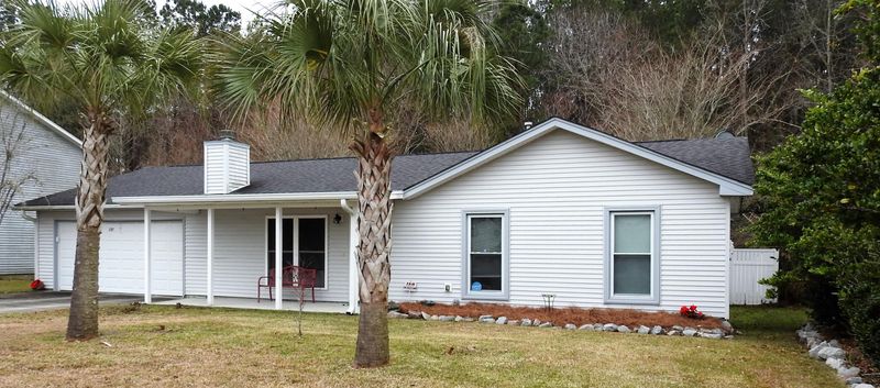 137 Iron Rd, Summerville, SC 29483