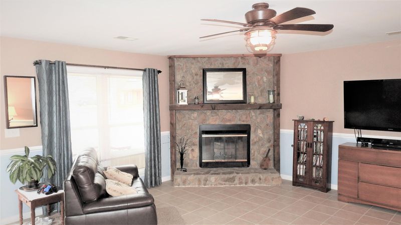 137 Iron Rd, Summerville, SC 29483