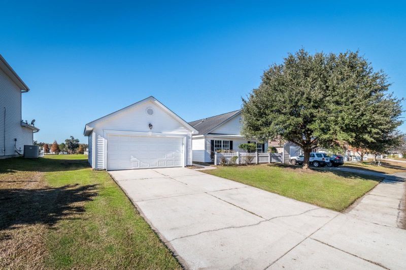 115 Savannah River Dr, Summerville, SC 29485