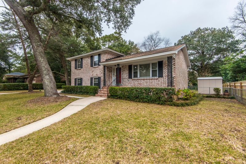 1088 Kentwood Cir, Charleston, SC 29412