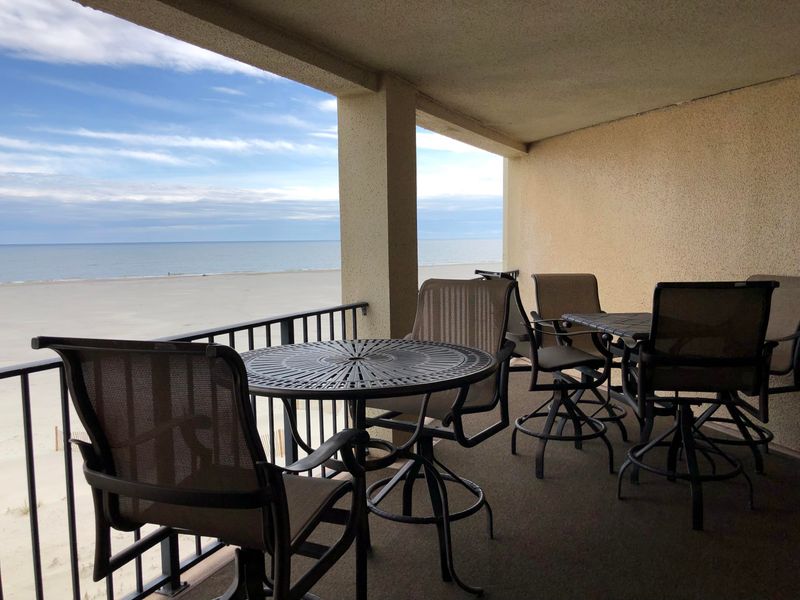 319 Seascape Villas #319, Isle Of Palms, SC 29451