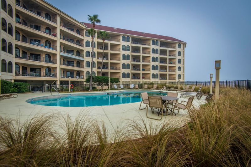 319 Seascape Villas #319, Isle Of Palms, SC 29451