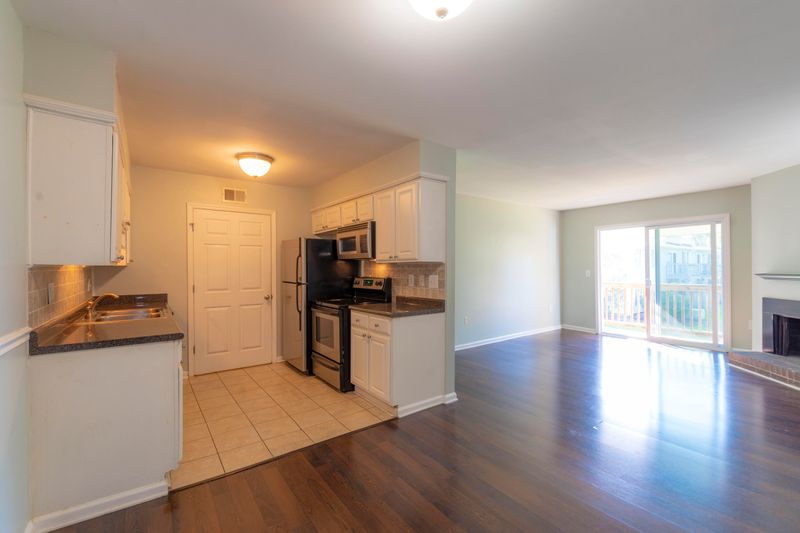 1402 Camp Rd #10g, Charleston, SC 29412