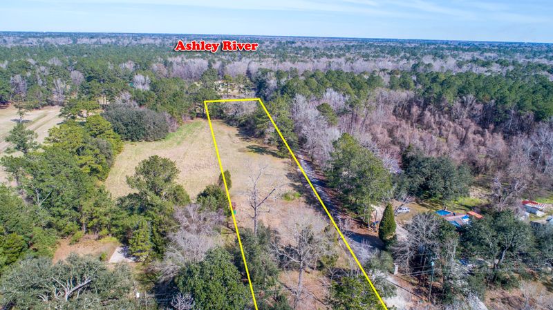 4958 Ashley River Rd, Summerville, SC 29485