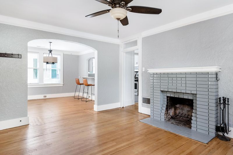 206 Hickory St, Charleston, SC 29407
