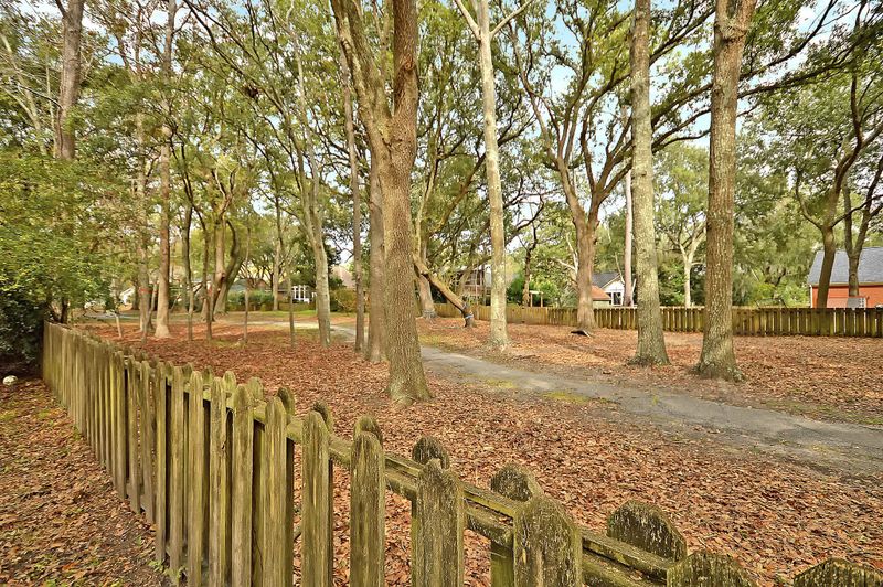 1430 Inland Creek Way, Mount Pleasant, SC 29464