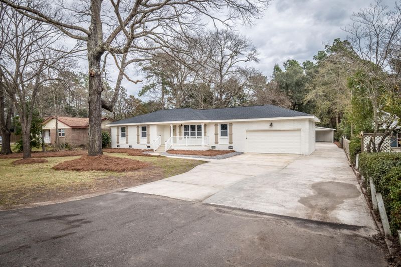 1503 Bacons Bridge Rd, Summerville, SC 29485