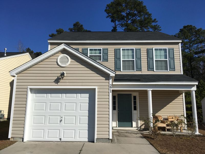271 Coosawatchie St, Summerville, SC 29485