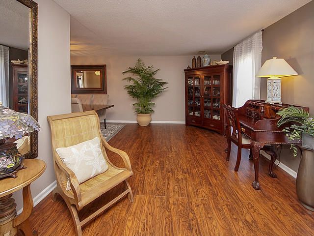 3 Corsica Ct, Hanahan, SC 29410