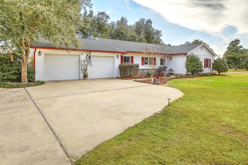 212 Whitesville Rd, Moncks Corner, SC 29461