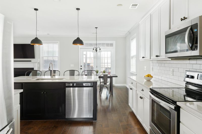519 Nelliefield Trl, Wando, SC 29492