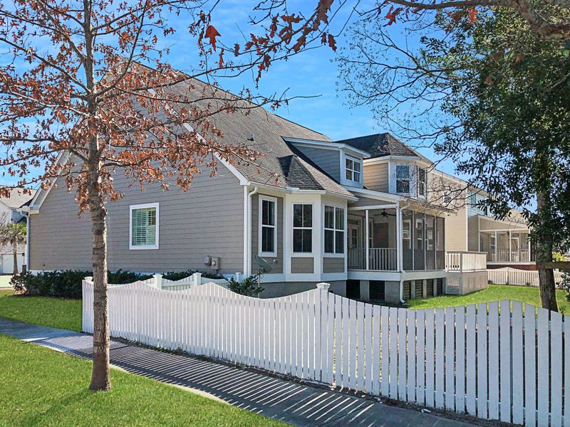 2194 Sandy Point Ln, Mount Pleasant, SC 29466