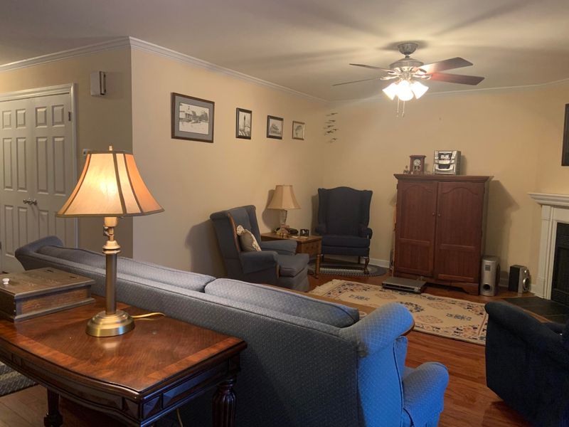 408 Greenmeadow Dr, Goose Creek, SC 29445