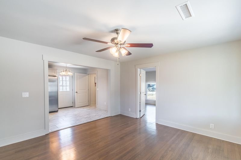 240 N Pandora Dr, Goose Creek, SC 29445