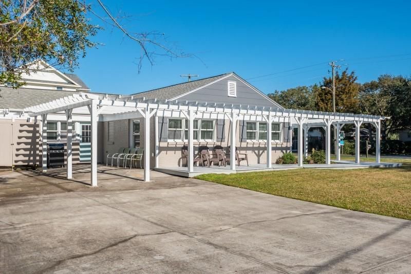 15 30th Ave, Isle Of Palms, SC 29451