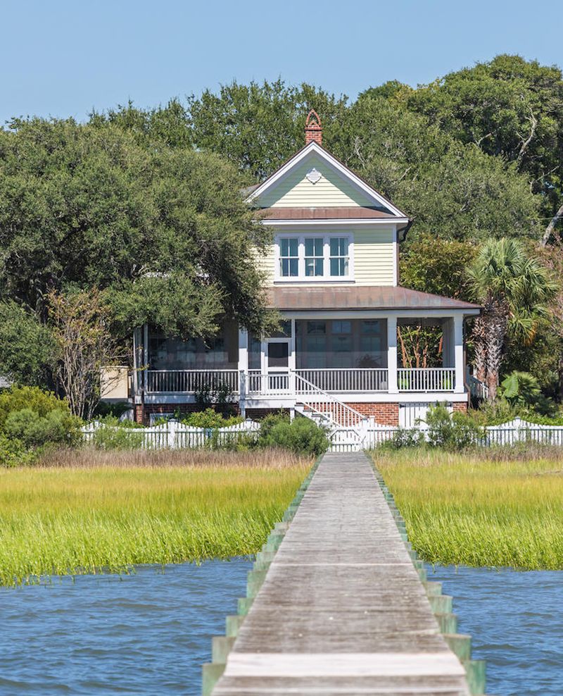202 Mccants Dr, Mount Pleasant, SC 29464
