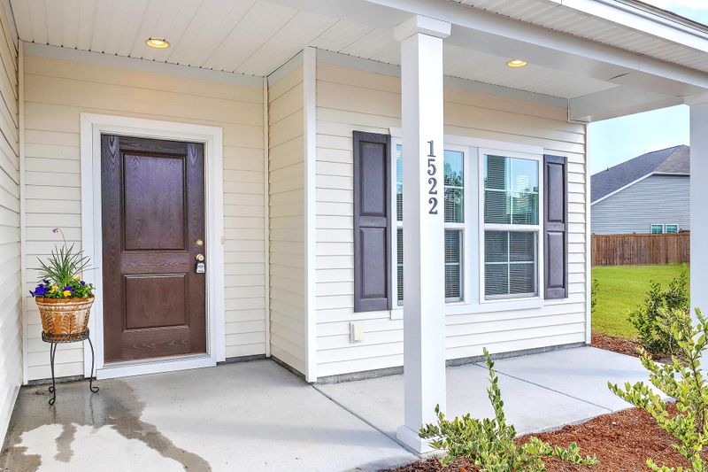 1522 Chastain Rd, Johns Island, SC 29455