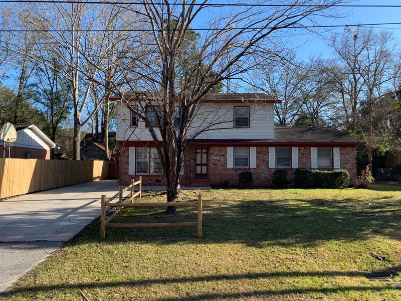 1945 Green Park Ave, Charleston, SC 29414