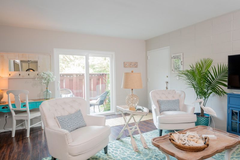 753 Ashdale Dr #5, Charleston, SC 29407