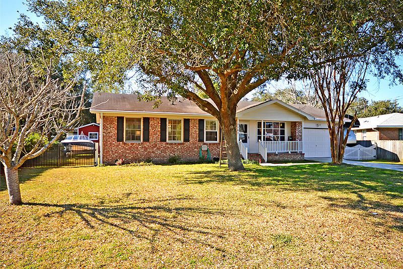 1107 Lighthouse Blvd, Charleston, SC 29412