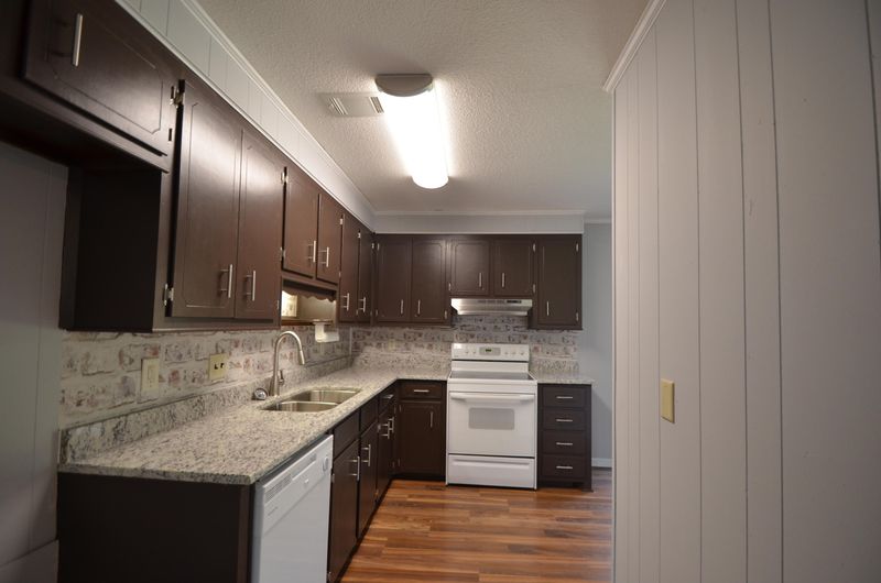 326 Village Green Cir, Summerville, SC 29483