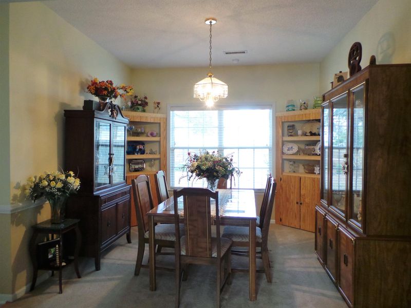 131 Guildford Dr, Goose Creek, SC 29445